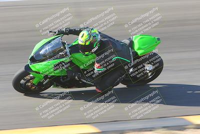 media/Nov-12-2023-SoCal Trackdays (Sun) [[5d1fba4e7d]]/Bowl (930am)/